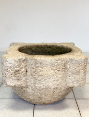 Grande mortaio in marmo . XIX secolo