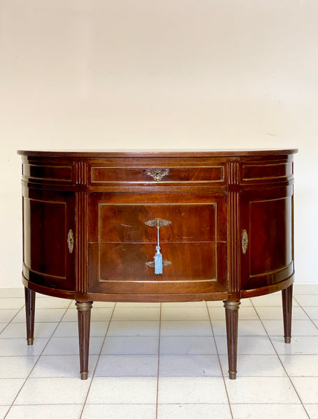Credenza a demilune . Francia XIX secolo