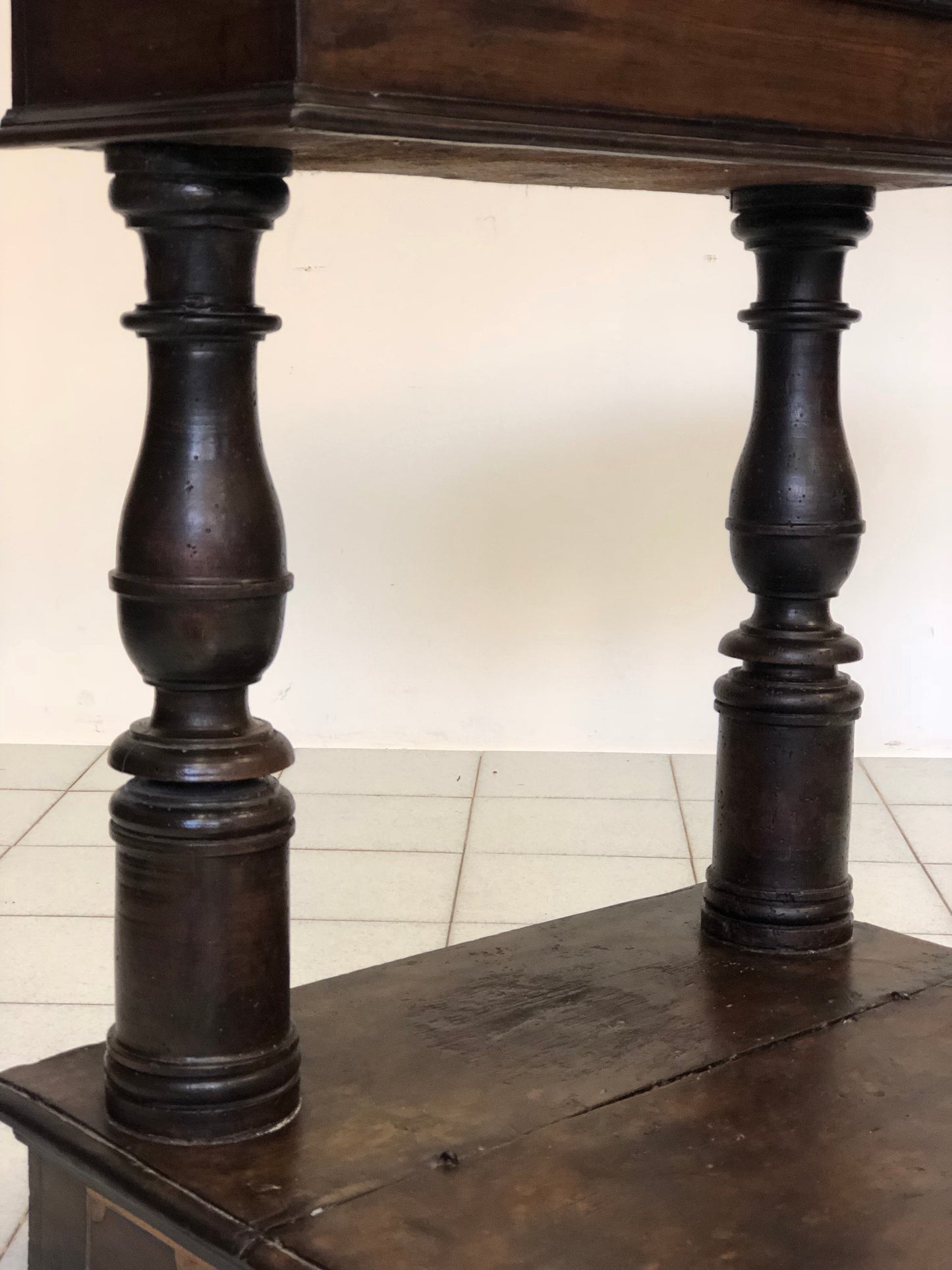 Louis XIV Balustrade Kneeler Emilia Ferrara