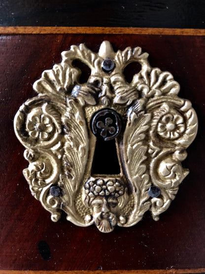 Secretaires impero piuma di mogano intarsiato (Restaurato)