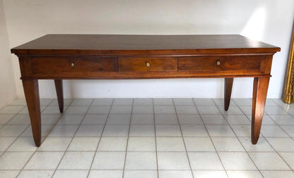 Louis XVI walnut table. Emilia late 18th century