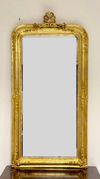 Specchiera legno intagliato dorato . Metà XIX secolo