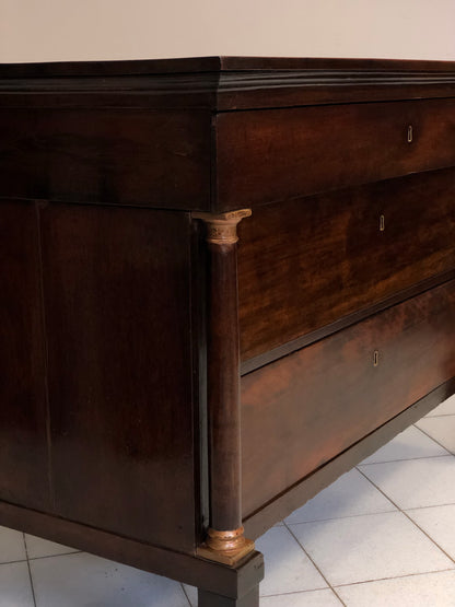 Empire chest of drawers in walnut. Milan
