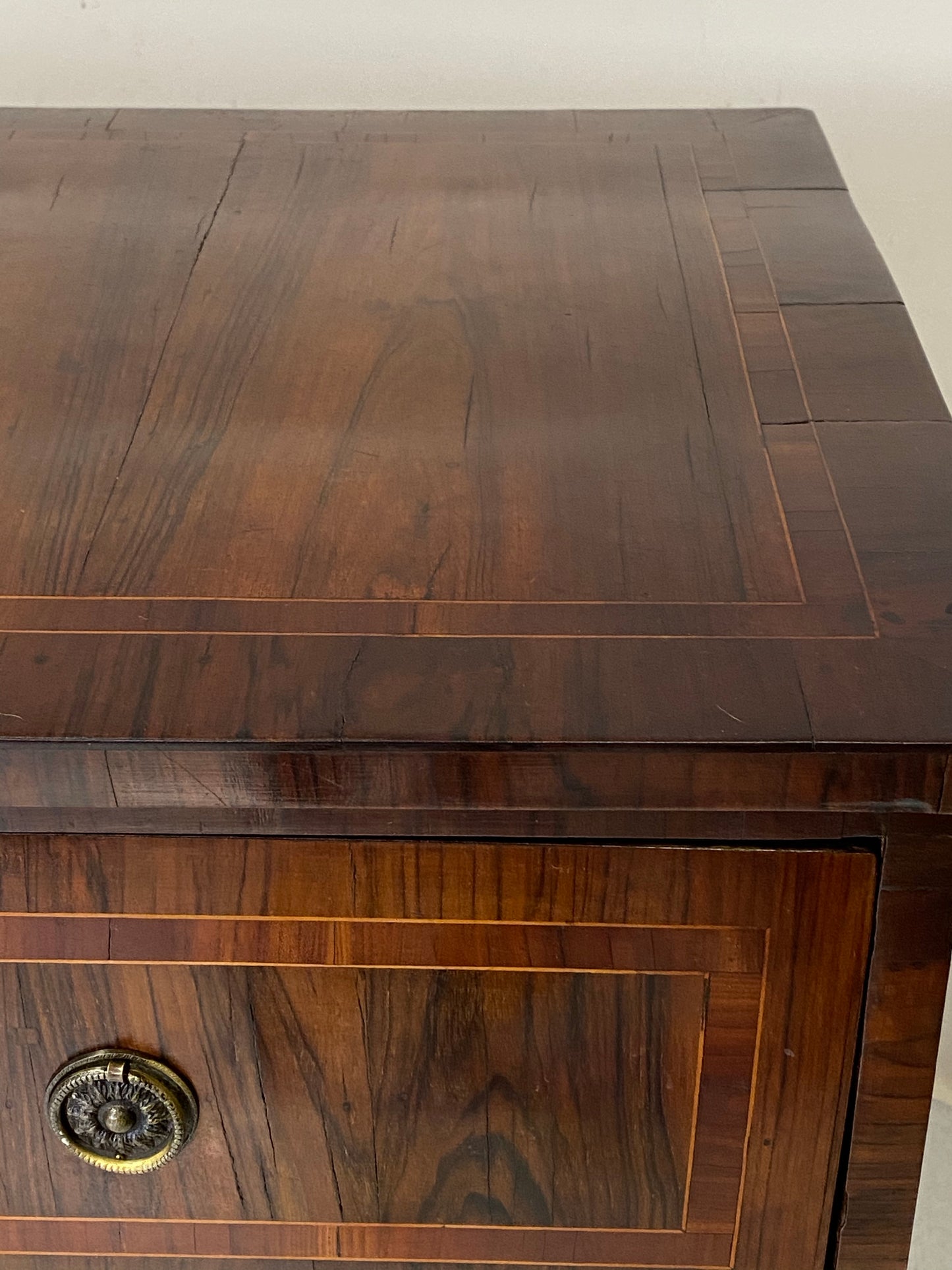 Louis XVI chest of drawers. Emilia Modena late 18th century