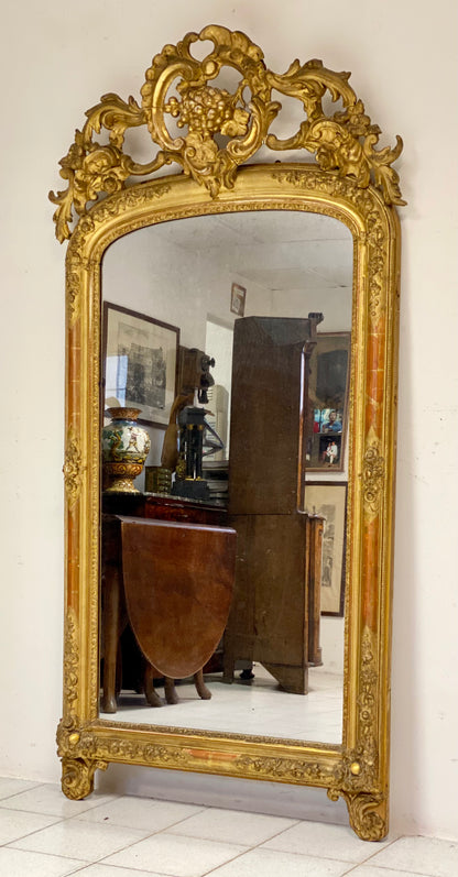 Charles X mirror, gilded carved wood, 19th century.