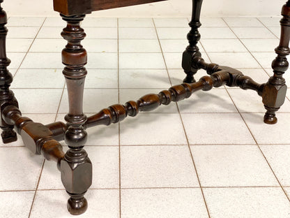 Walnut reel table. Emilia, early 18th century