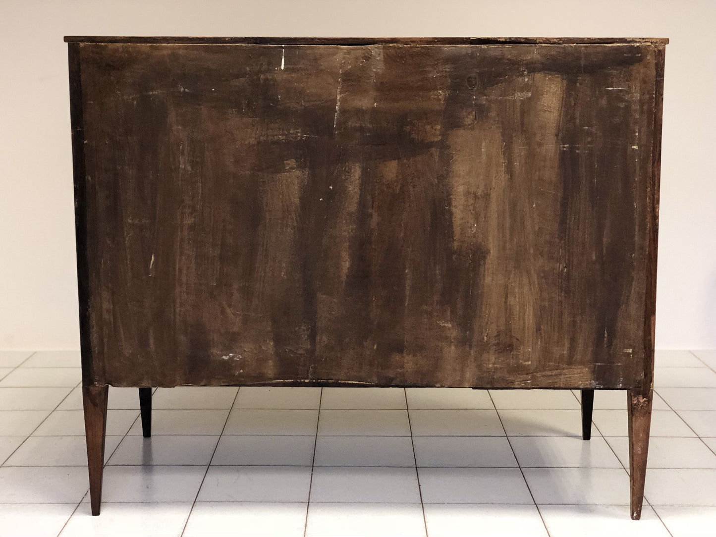 Lombard chest of drawers, Directory. 18th century