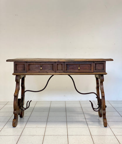 Walnut refectory writing table. Tuscany 18th century