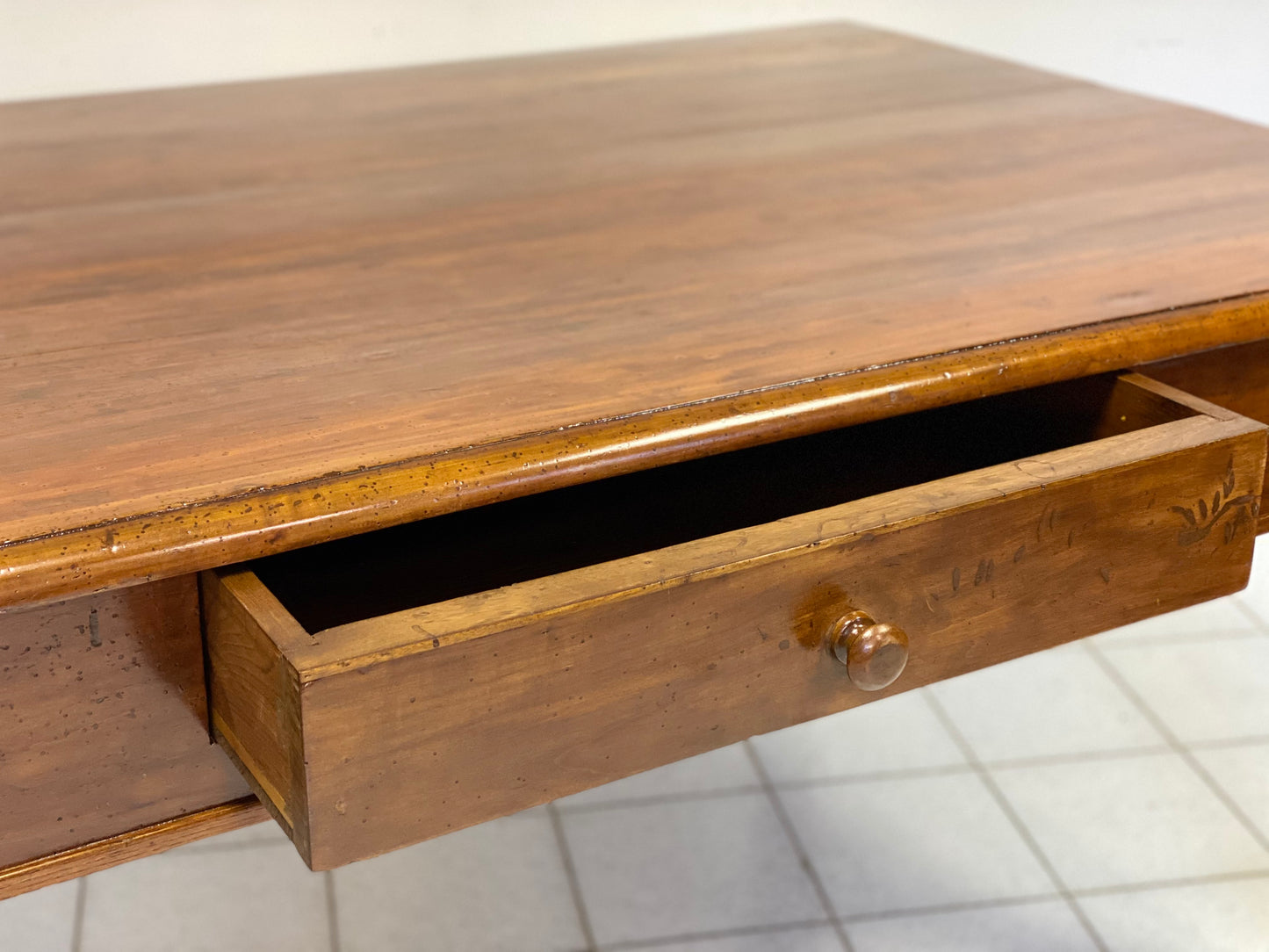 Cherry table. Emilia mid 19th century. Restored