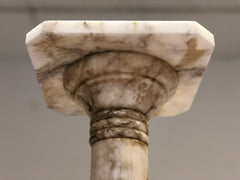 Colonna in marmo di Carrara
