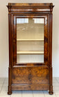 Vetrina Carlo X lombarda noce . XIX secolo