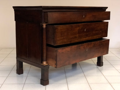 Empire chest of drawers in walnut. Milan