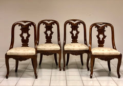 Gruppo di quattro sedie a gondola Carlo X . Inizio XIX secolo
