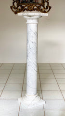 Colonna in marmo di Carrara . Inizio XX secolo