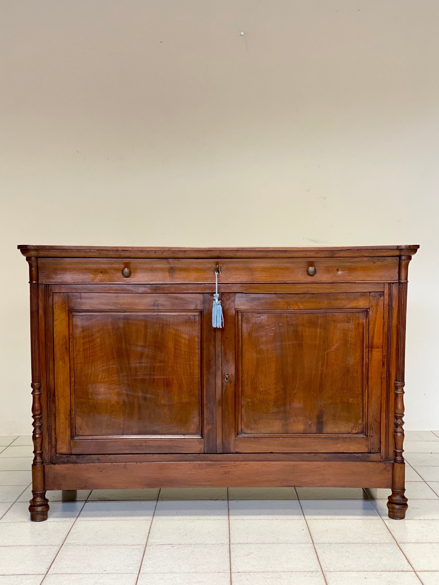 Credenza Carlo X noce Emilia metà XIX secolo