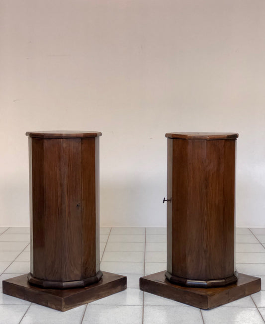 Coppia di comodini colonna ottagonali. Emilia inizi 800